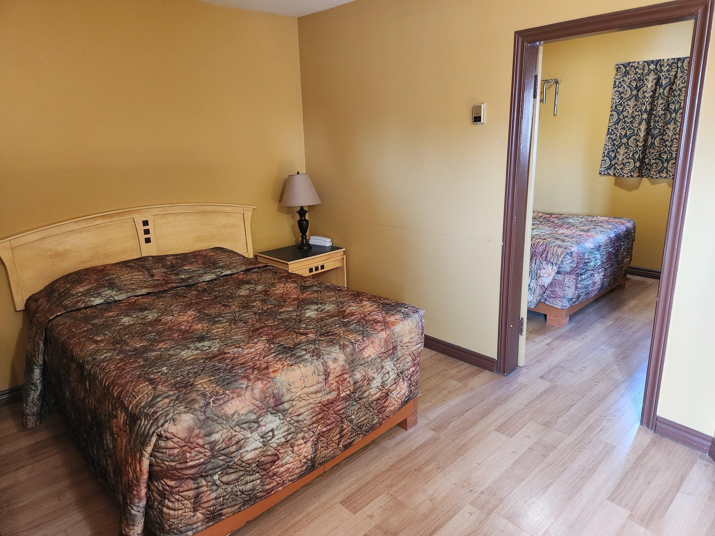Hardisty Motel 外观 照片